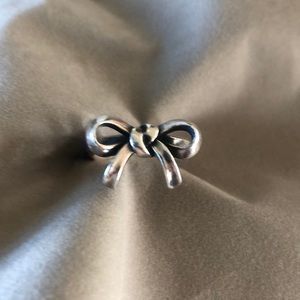 AUTHENTIC James Avery Bow ring..